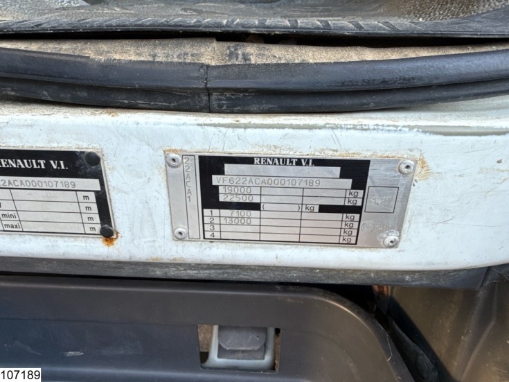 Renault Premium 270