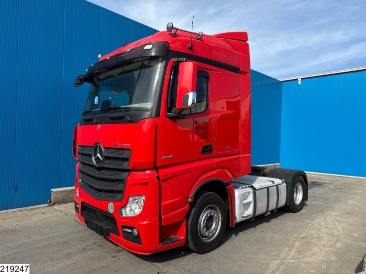 Mercedes Actros 1845