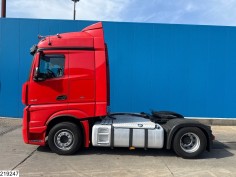 Mercedes Actros 1845