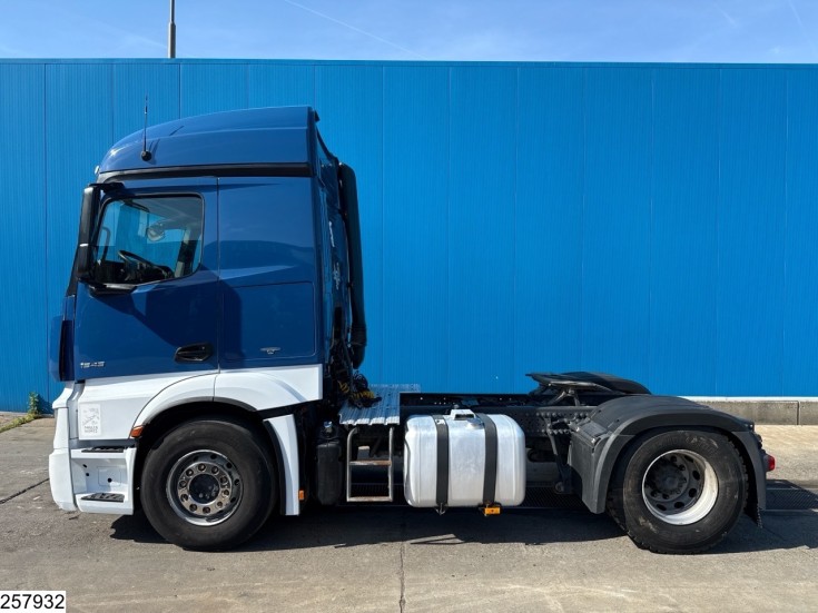Mercedes Actros 1845
