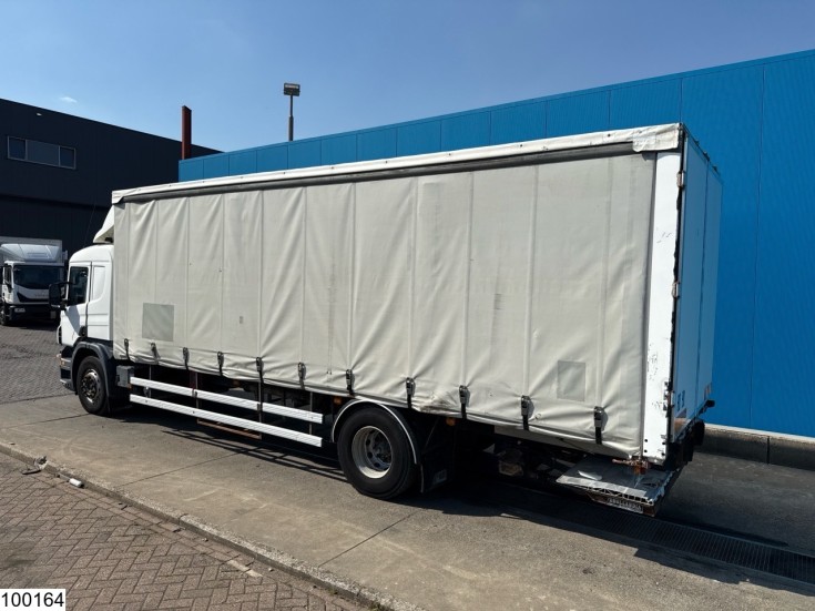 Scania P 270