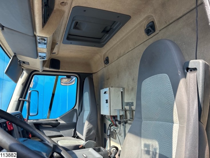 Renault Premium 270
