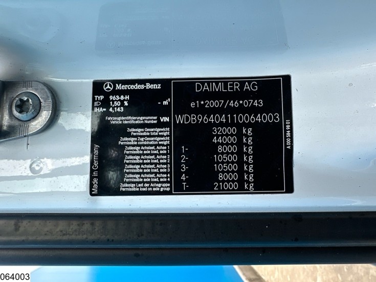 Mercedes Arocs 3243
