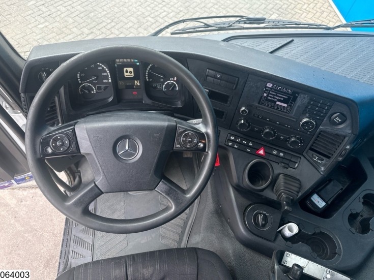Mercedes Arocs 3243