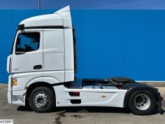 Mercedes Actros 1845