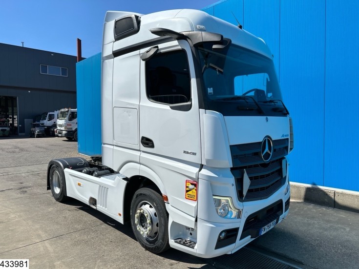 Mercedes Actros 1845