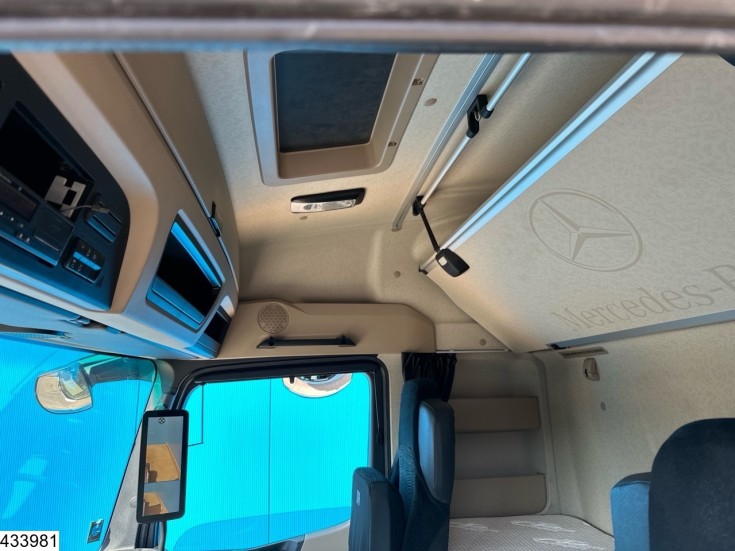 Mercedes Actros 1845