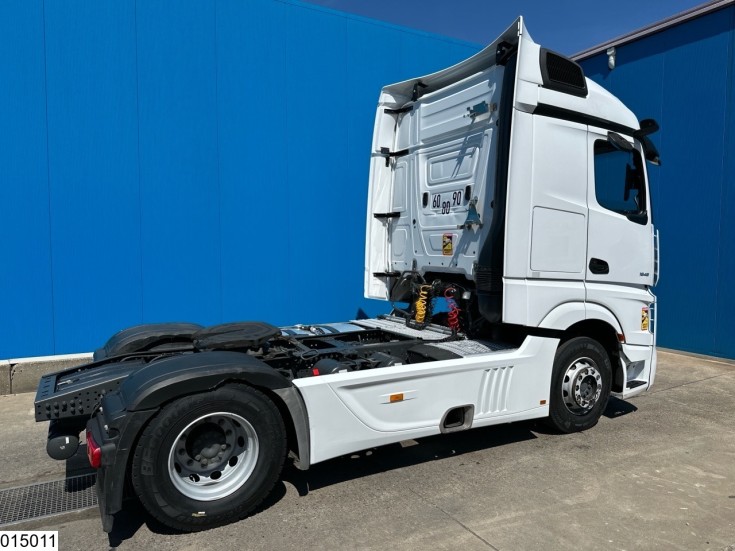Mercedes Actros 1845