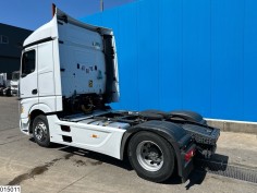 Mercedes Actros 1845