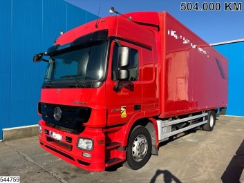 Mercedes Actros 1832