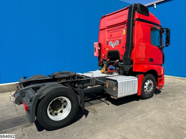 Mercedes Actros 1843