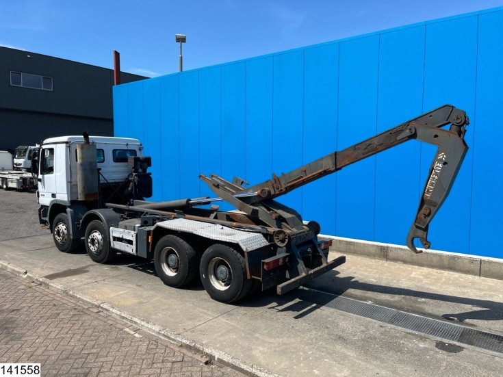 Mercedes Actros 3236