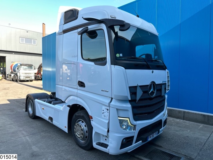Mercedes Actros 1845