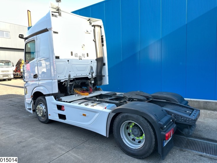 Mercedes Actros 1845