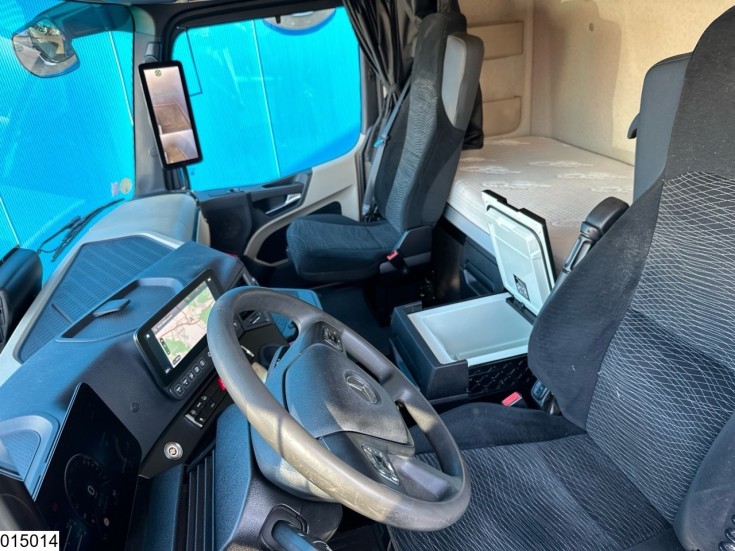 Mercedes Actros 1845