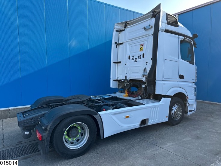 Mercedes Actros 1845