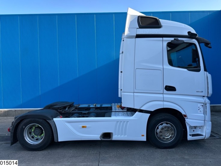 Mercedes Actros 1845