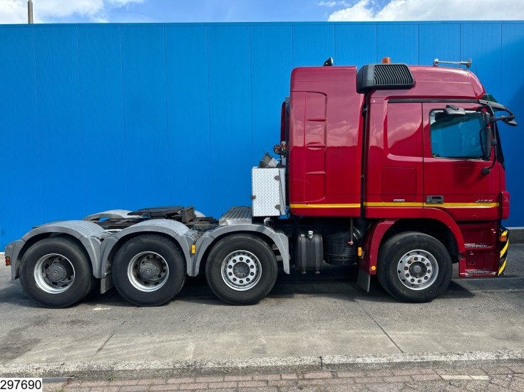 Mercedes Actros 4155