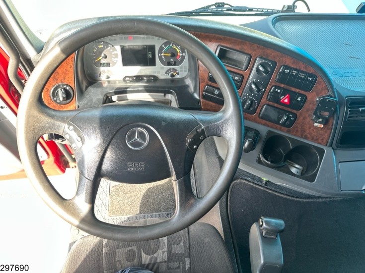 Mercedes Actros 4155