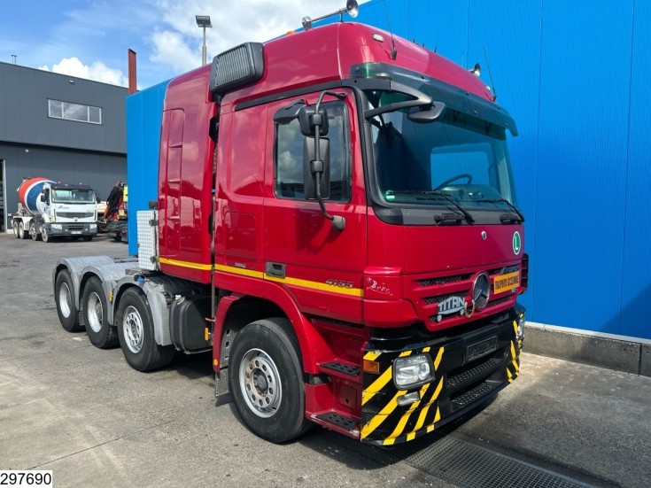 Mercedes Actros 4155
