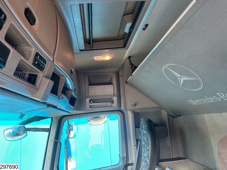 Mercedes Actros 4155