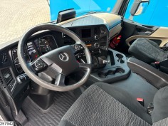 Mercedes Actros 1843