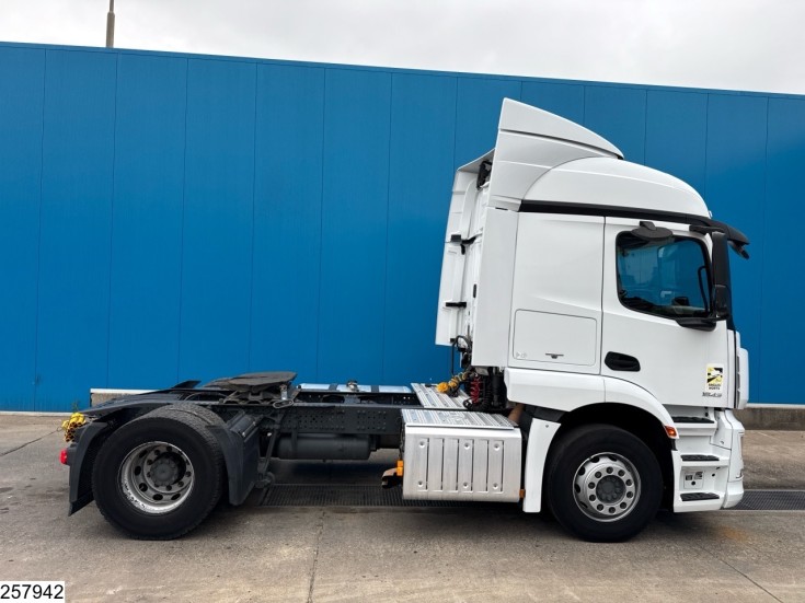 Mercedes Actros 1843