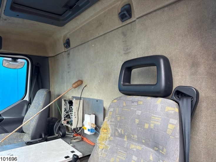 Renault Premium 250