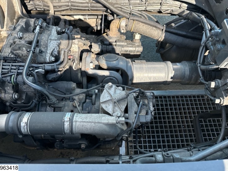 Mercedes Actros 1843