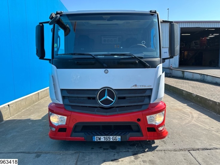 Mercedes Actros 1843