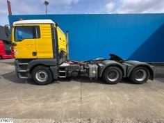 MAN TGA 33 530