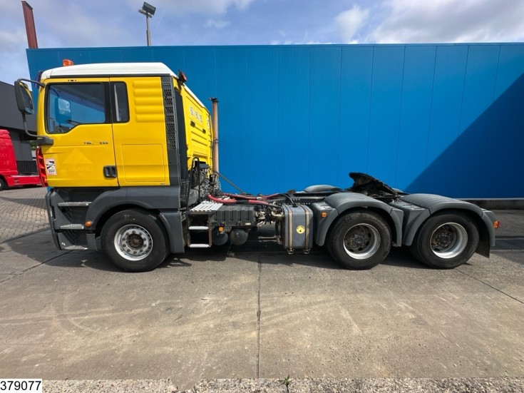 MAN TGA 33 530