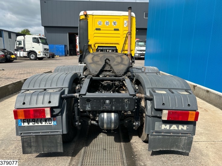 MAN TGA 33 530