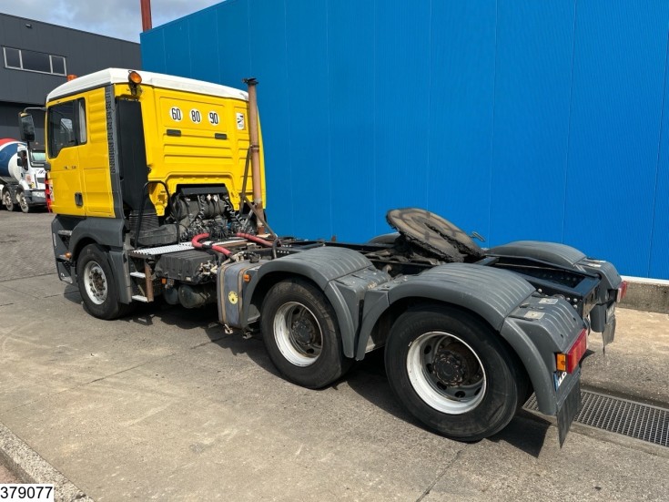 MAN TGA 33 530