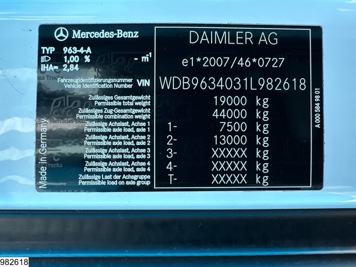 Mercedes Actros 1843