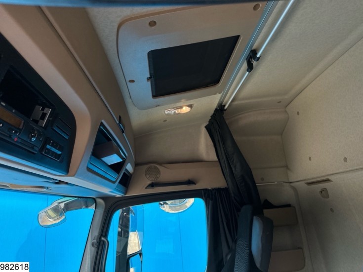 Mercedes Actros 1843