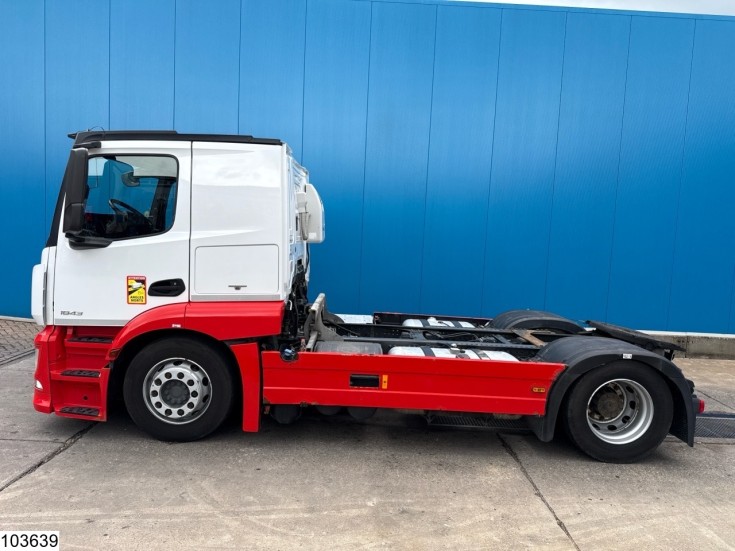 Mercedes Actros 1843