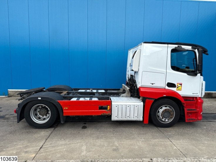 Mercedes Actros 1843