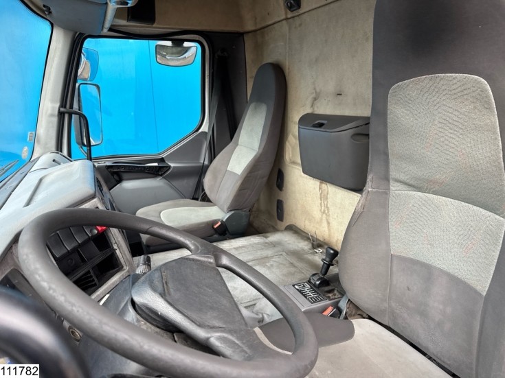 Renault Premium 270