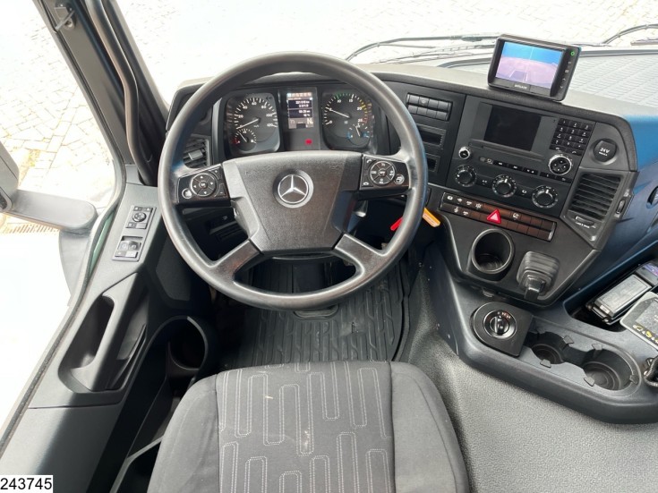 Mercedes Arocs 3240