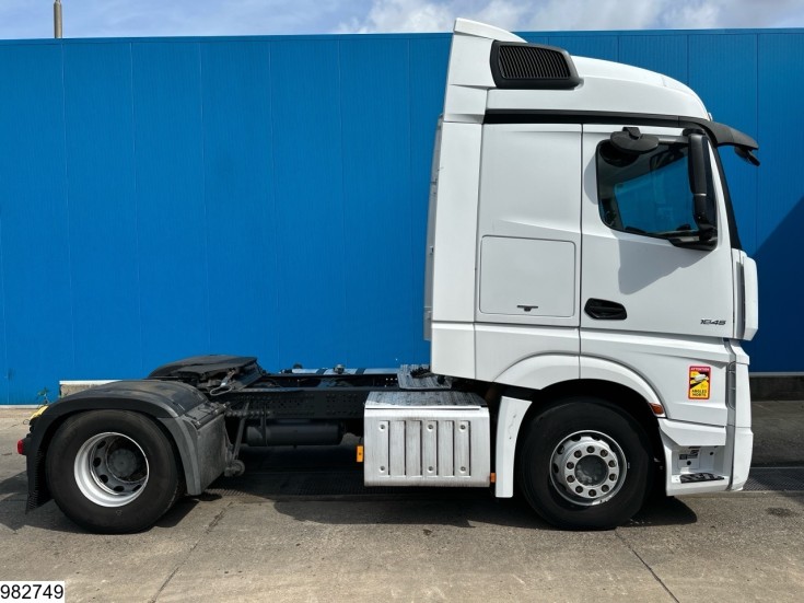 Mercedes Actros 1845