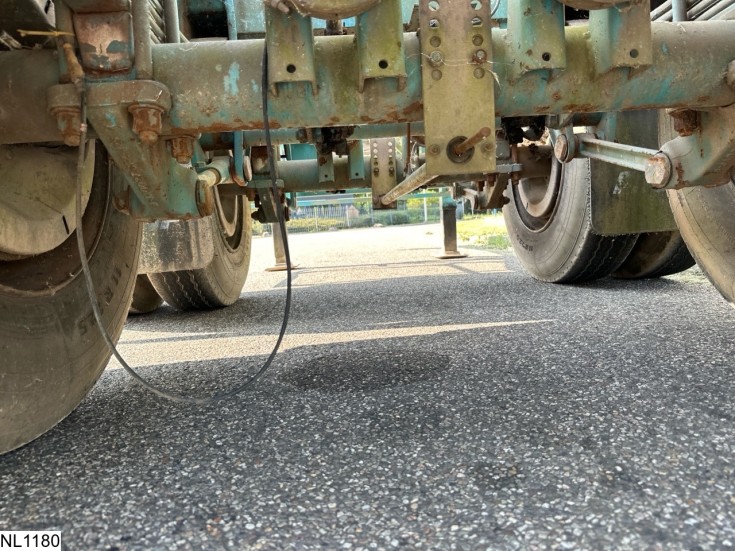 Fruehauf Chassis