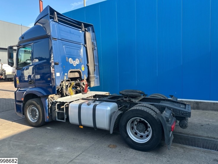 Mercedes Actros 1845