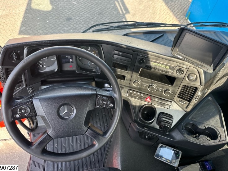 Mercedes Arocs 3240
