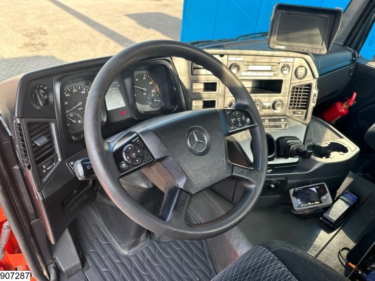 Mercedes Arocs 3240