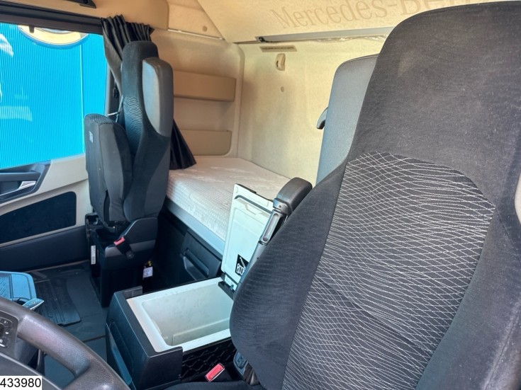 Mercedes Actros 1845