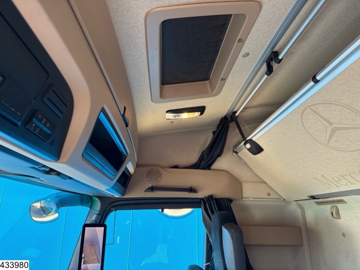 Mercedes Actros 1845
