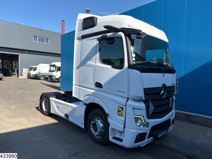 Mercedes Actros 1845