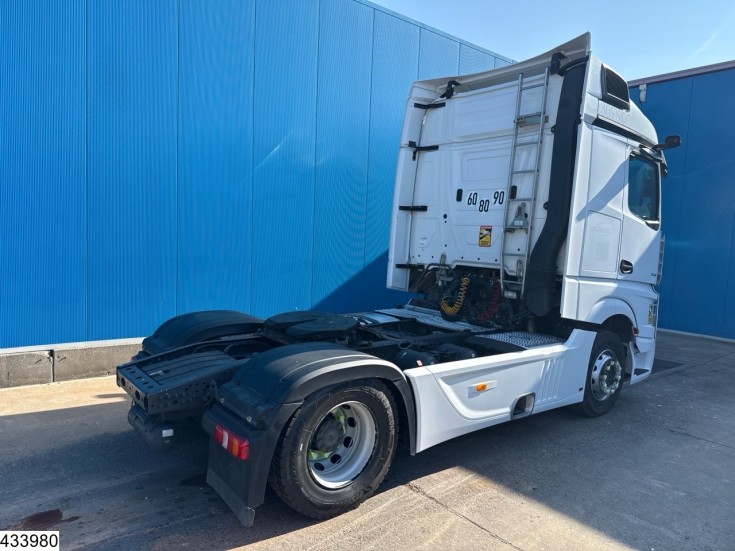 Mercedes Actros 1845