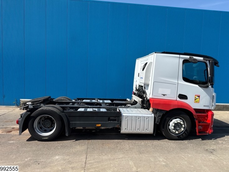 Mercedes Actros 1843